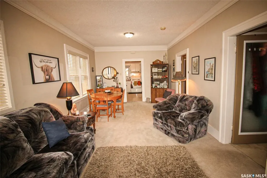 515 1st Street E Shaunavon SK S0N 2M0