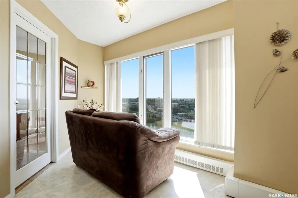 424 Spadina Crescent E Saskatoon SK S7K 6X7