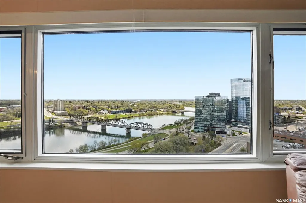 424 Spadina Crescent E Saskatoon SK S7K 6X7