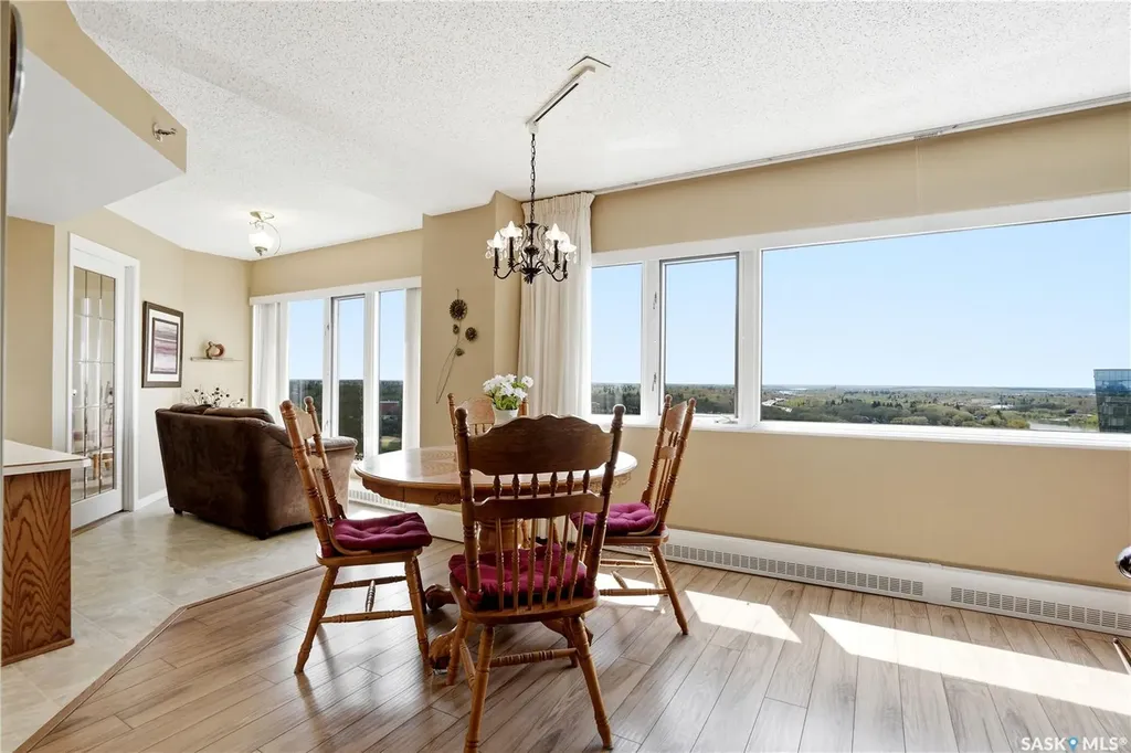 424 Spadina Crescent E Saskatoon SK S7K 6X7