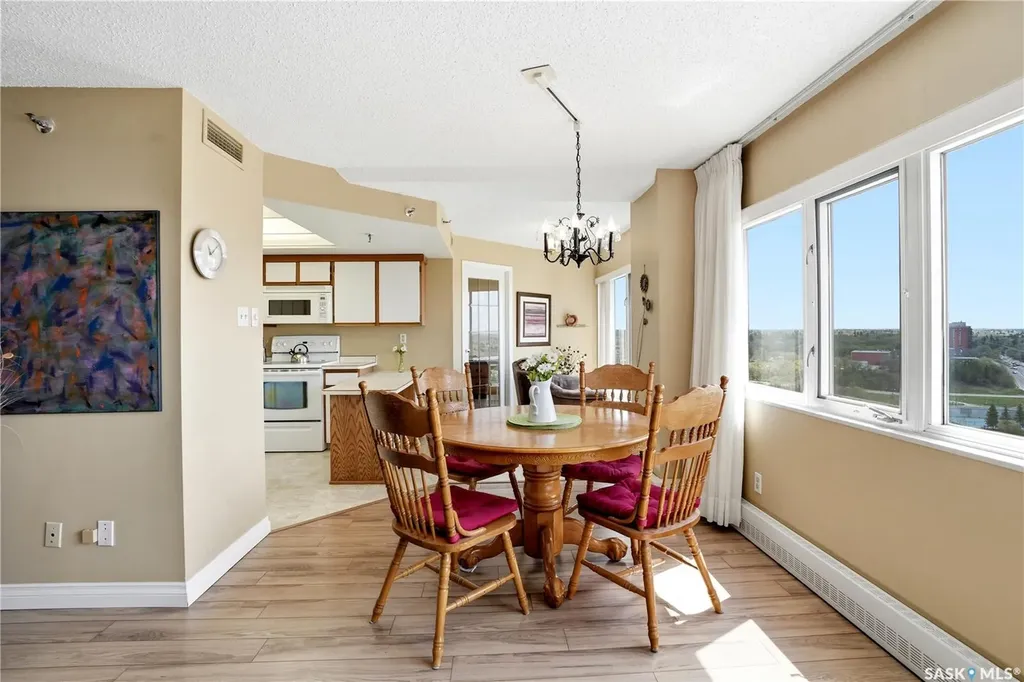 424 Spadina Crescent E Saskatoon SK S7K 6X7