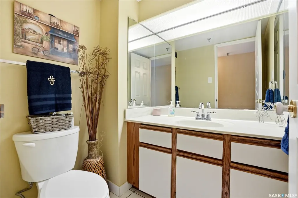 424 Spadina Crescent E Saskatoon SK S7K 6X7