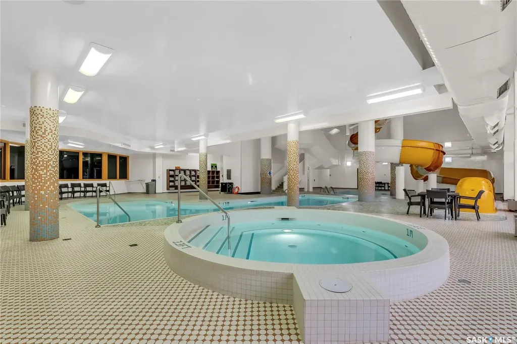 424 Spadina Crescent E Saskatoon SK S7K 6X7