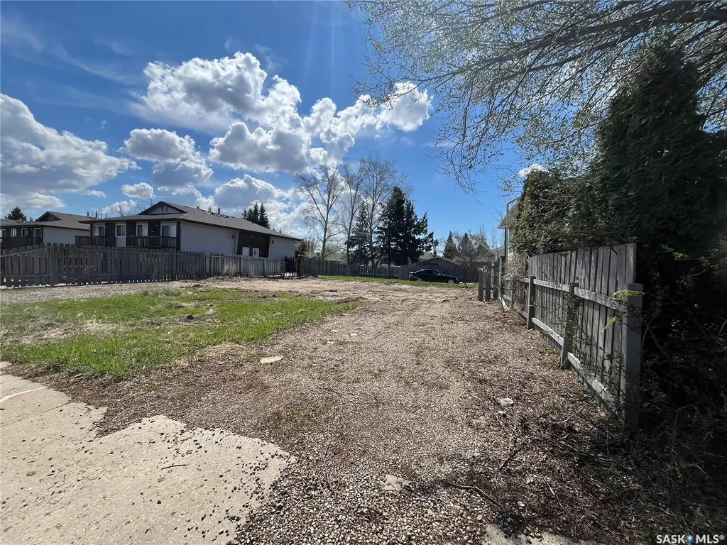 9016 Panton Avenue North Battleford SK S9A 3J9