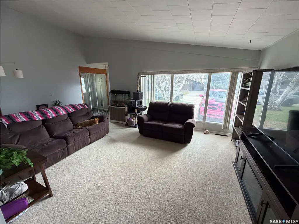 314 3rd Street E Carnduff SK S0C 0S0