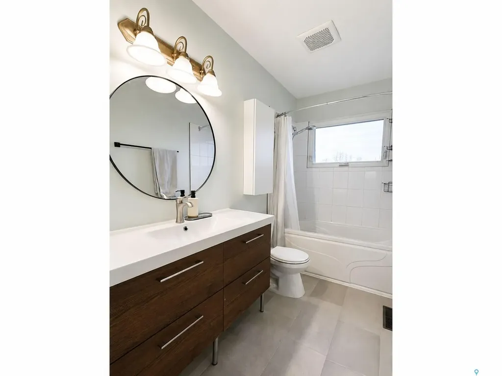 680 Eastwood Street Prince Albert SK S6V 2T5