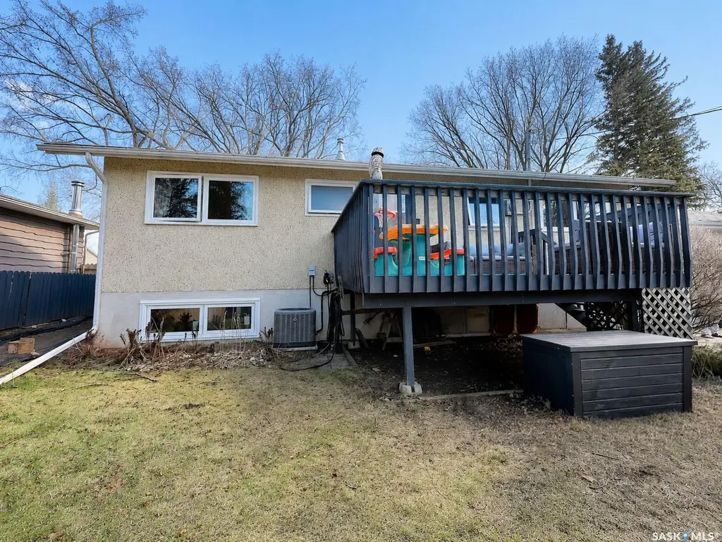 680 Eastwood Street Prince Albert SK S6V 2T5