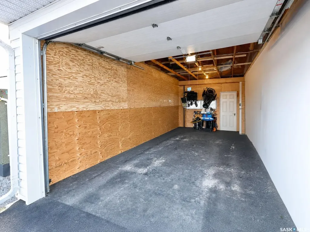 680 Eastwood Street Prince Albert SK S6V 2T5
