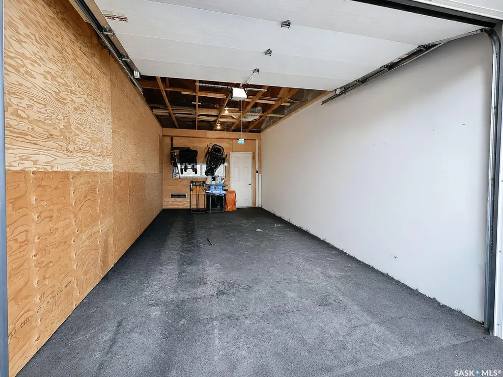 680 Eastwood Street Prince Albert SK S6V 2T5