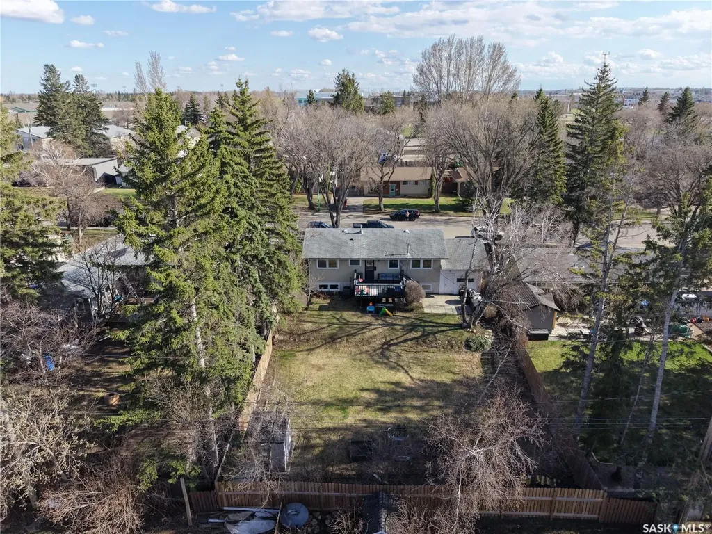 680 Eastwood Street Prince Albert SK S6V 2T5