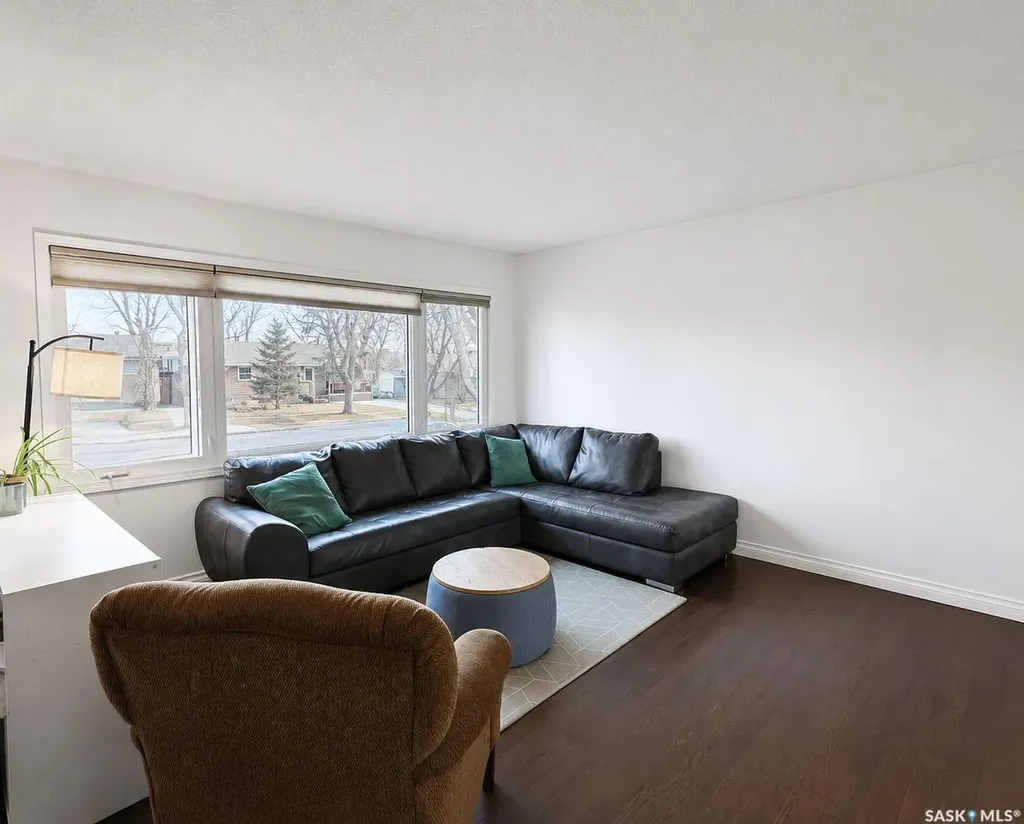 680 Eastwood Street Prince Albert SK S6V 2T5