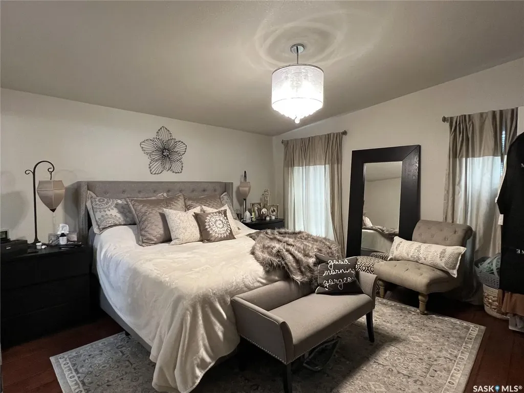 208 2nd Avenue SE Dorintosh SK S0M 0T0