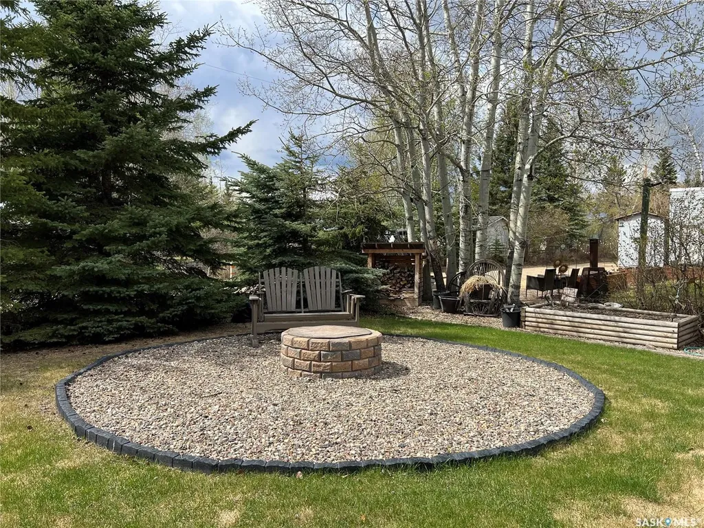 208 2nd Avenue SE Dorintosh SK S0M 0T0