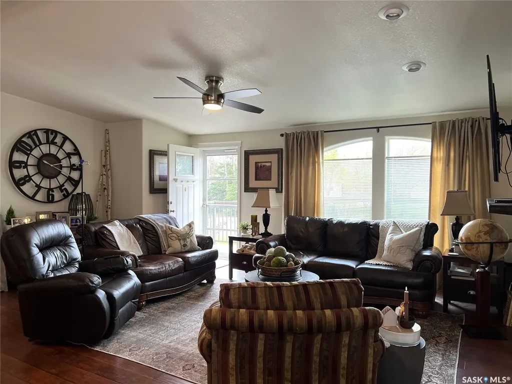 208 2nd Avenue SE Dorintosh SK S0M 0T0
