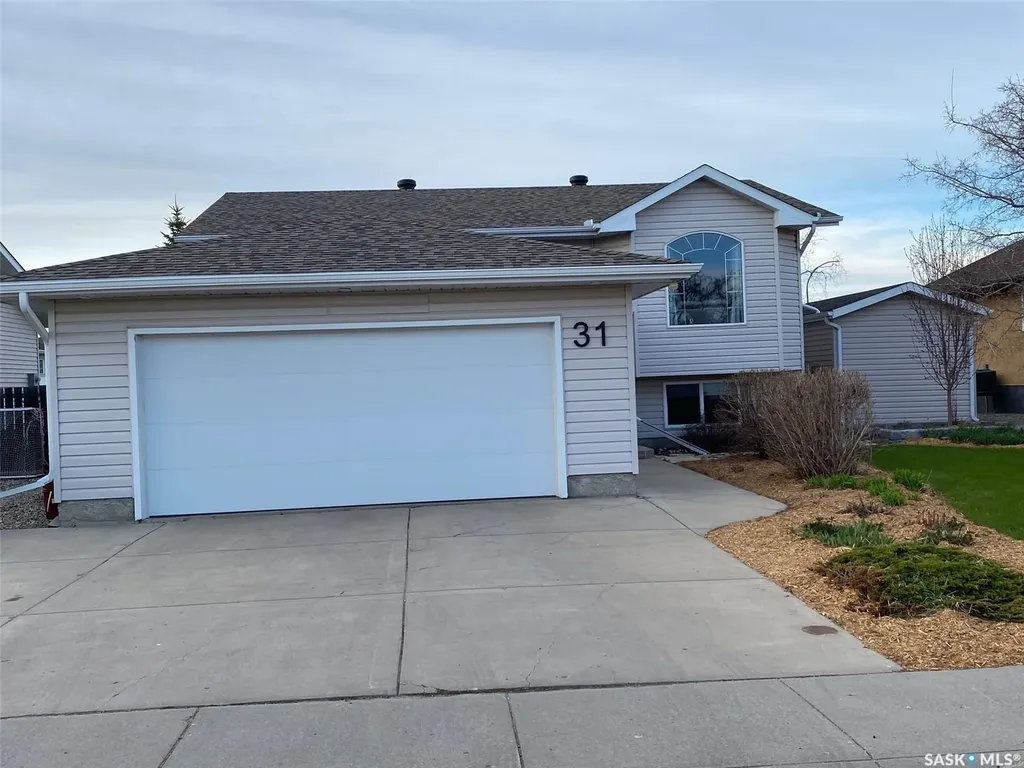 31 Ross Drive Yorkton SK S3N 4A2