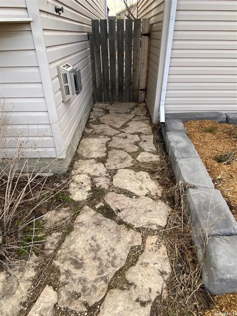 31 Ross Drive Yorkton SK S3N 4A2