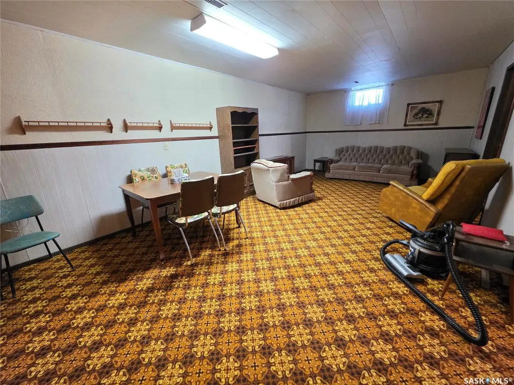 403 Annable Street Herbert SK S0H 2A0