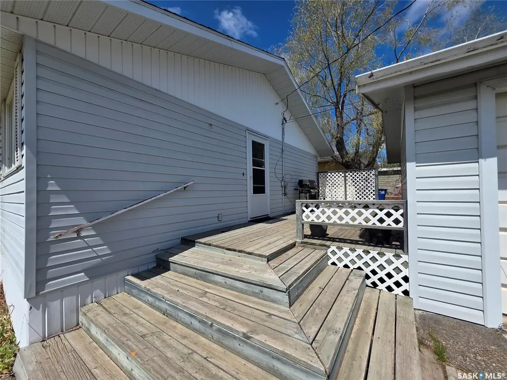 403 Annable Street Herbert SK S0H 2A0