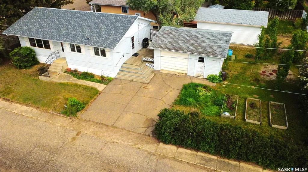 403 Annable Street Herbert SK S0H 2A0