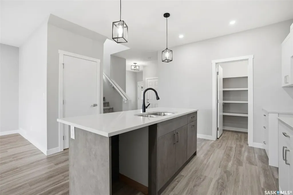815 Brighton Boulevard Saskatoon SK S7V 0Y4