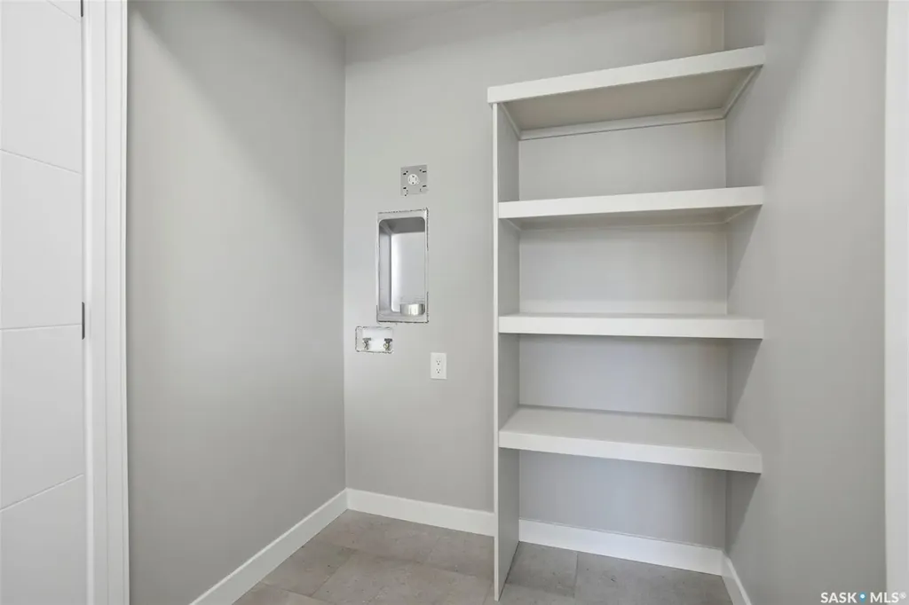 815 Brighton Boulevard Saskatoon SK S7V 0Y4