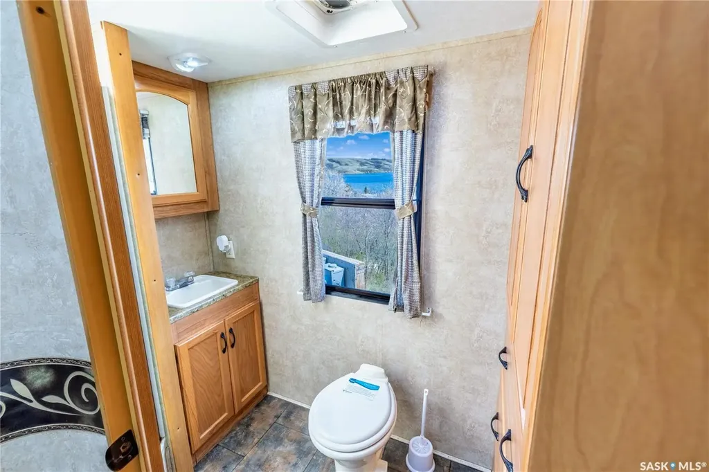 1045 Tatanka Drive South Lake SK S0H 0R0