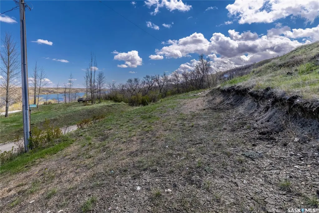 1045 Tatanka Drive South Lake SK S0H 0R0