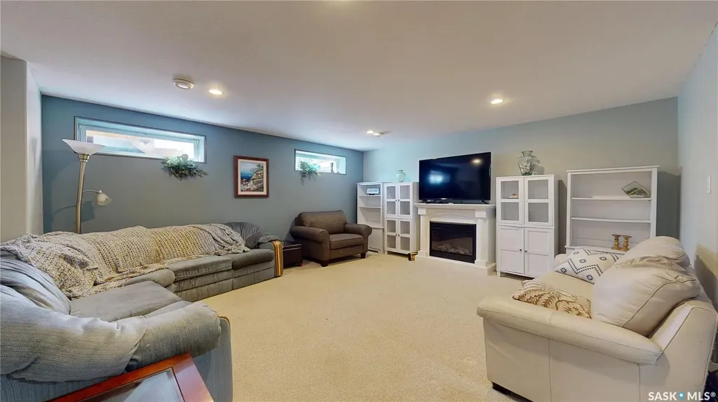 5053 Watson Way Regina SK S4X 4S9