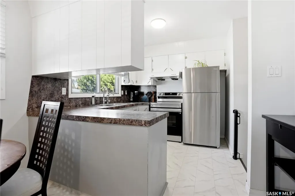 55 Donahue Avenue Regina SK S4R 3Y7