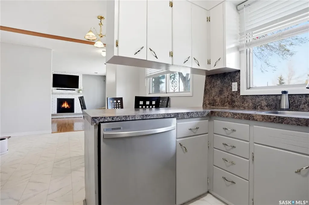 55 Donahue Avenue Regina SK S4R 3Y7
