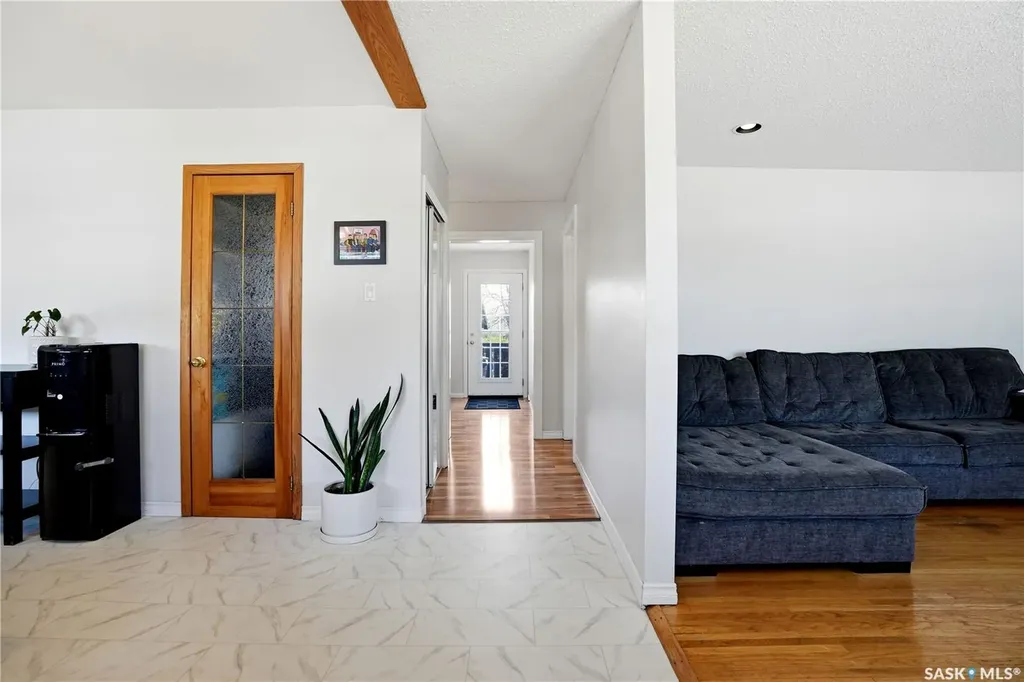 55 Donahue Avenue Regina SK S4R 3Y7