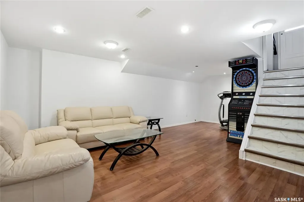 55 Donahue Avenue Regina SK S4R 3Y7