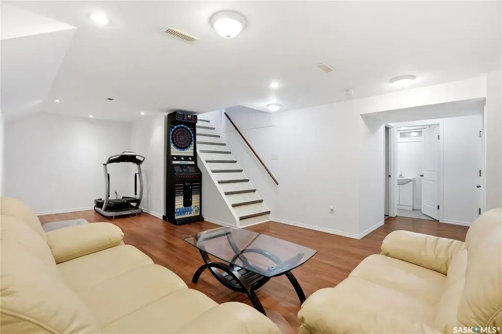 55 Donahue Avenue Regina SK S4R 3Y7