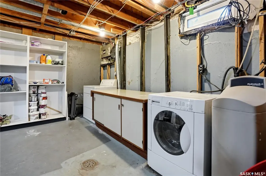 55 Donahue Avenue Regina SK S4R 3Y7