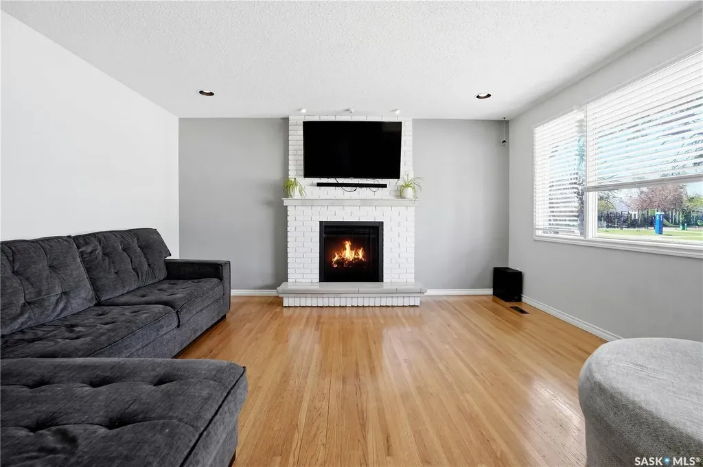 55 Donahue Avenue Regina SK S4R 3Y7
