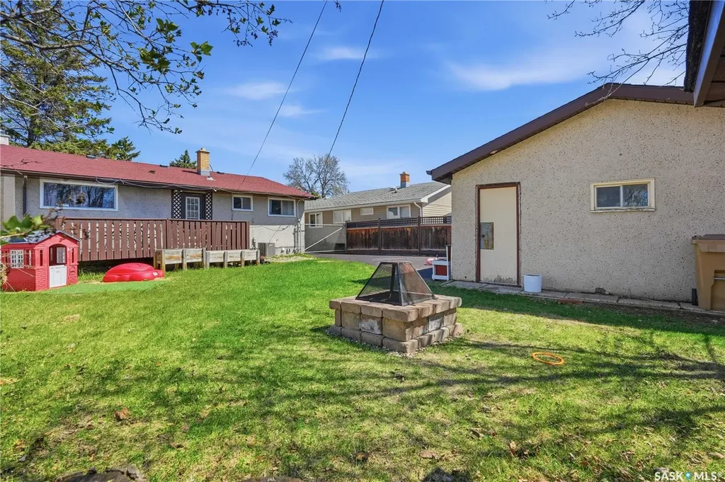 55 Donahue Avenue Regina SK S4R 3Y7