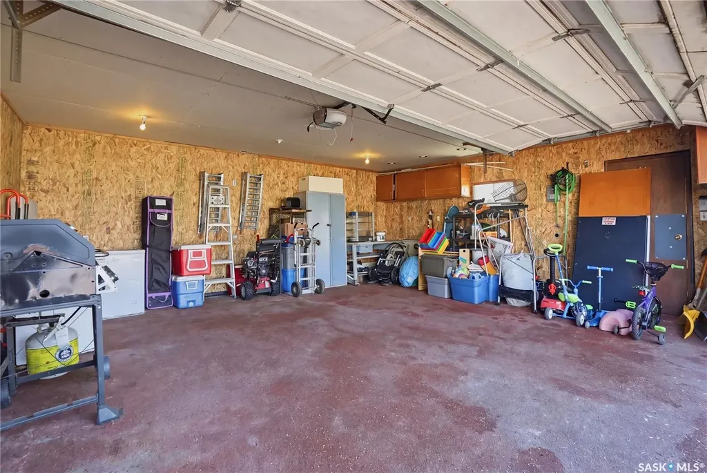 55 Donahue Avenue Regina SK S4R 3Y7