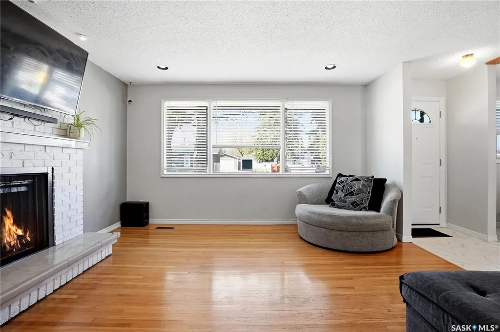 55 Donahue Avenue Regina SK S4R 3Y7