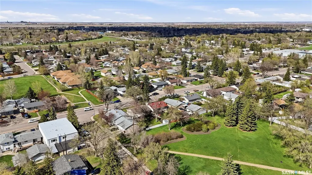 55 Donahue Avenue Regina SK S4R 3Y7