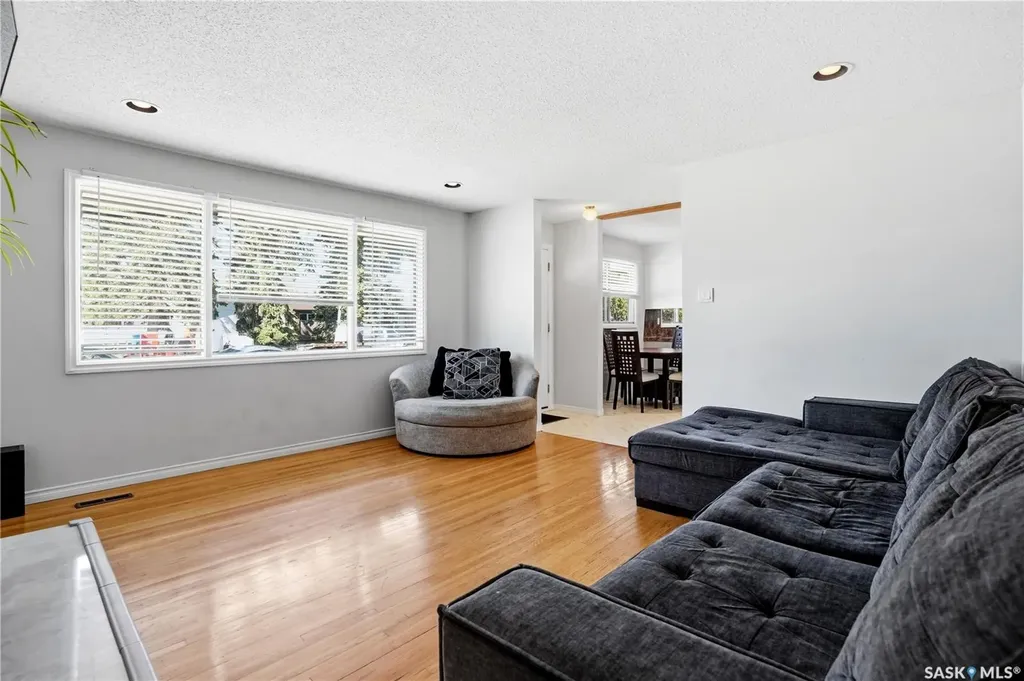 55 Donahue Avenue Regina SK S4R 3Y7