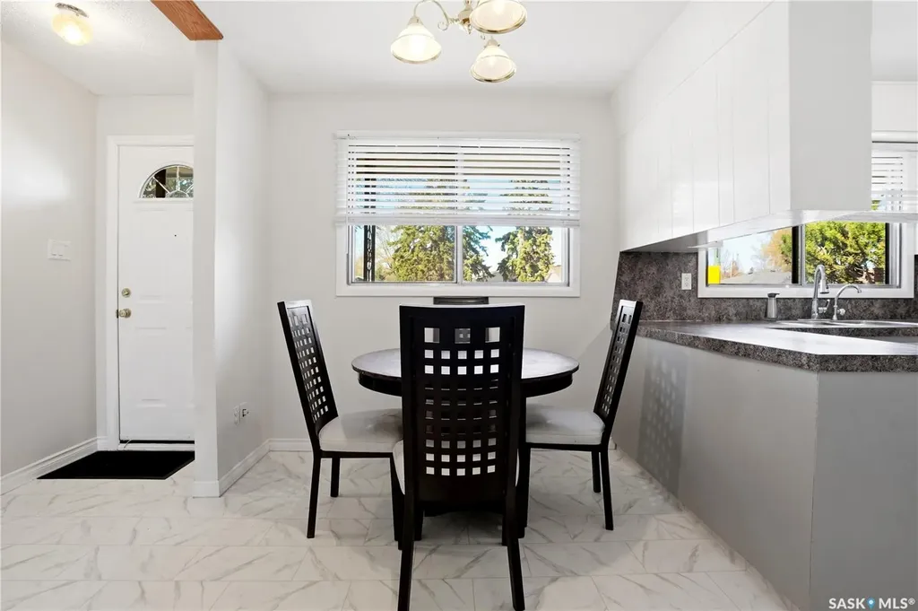 55 Donahue Avenue Regina SK S4R 3Y7