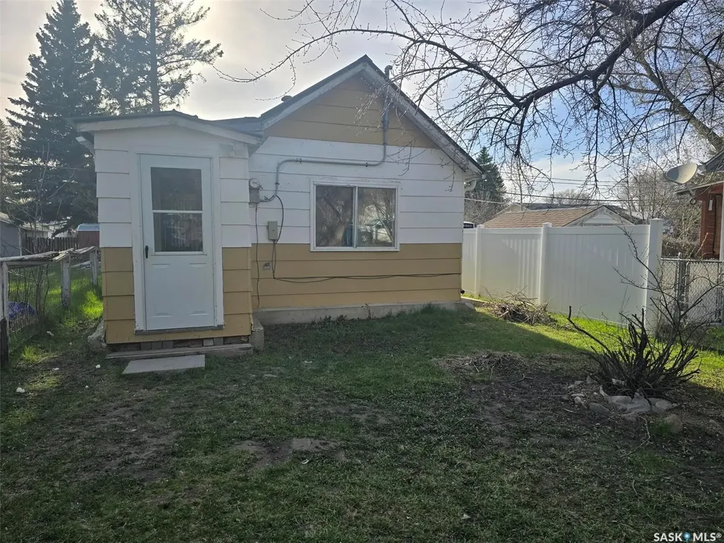 814 Southesk Street Whitewood SK S0G 5C0