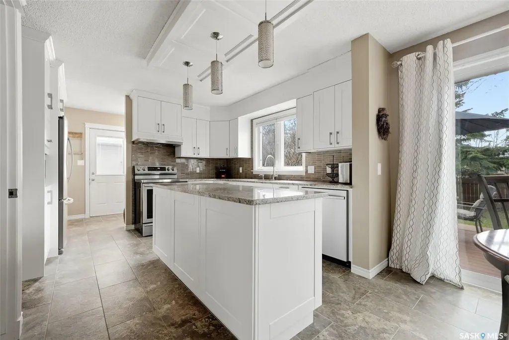 7 Cowie Road Regina SK S4S 6S2
