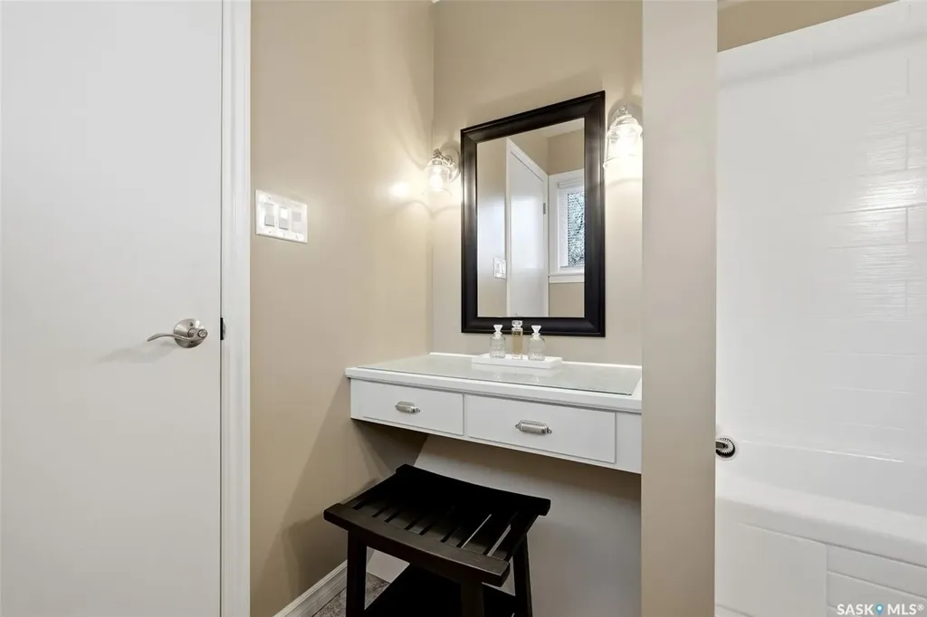 7 Cowie Road Regina SK S4S 6S2