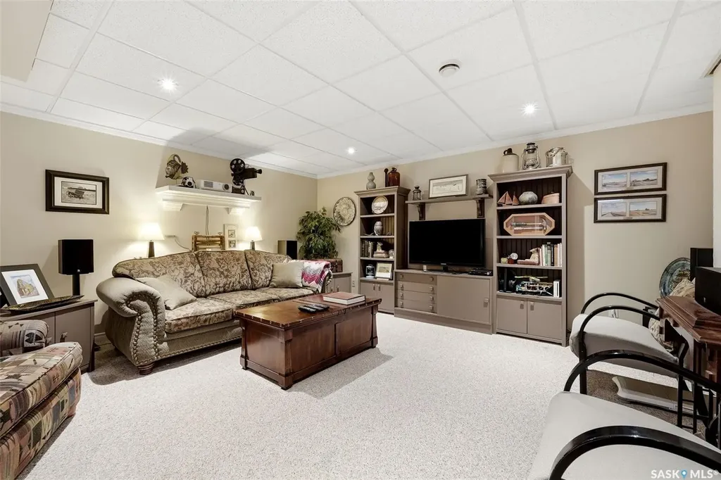 7 Cowie Road Regina SK S4S 6S2