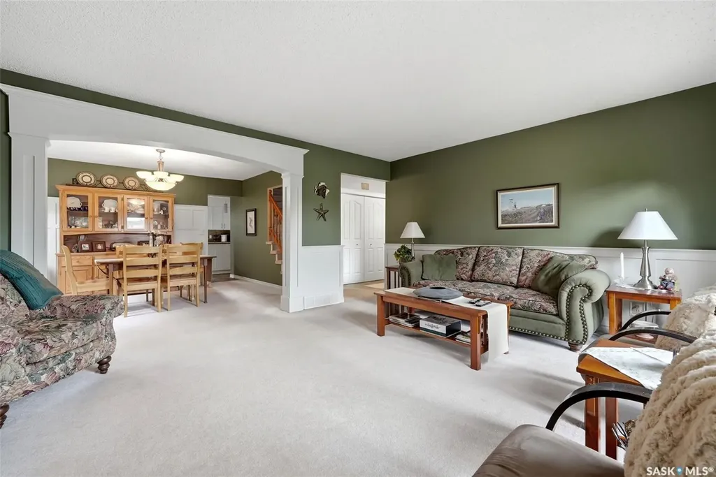 7 Cowie Road Regina SK S4S 6S2