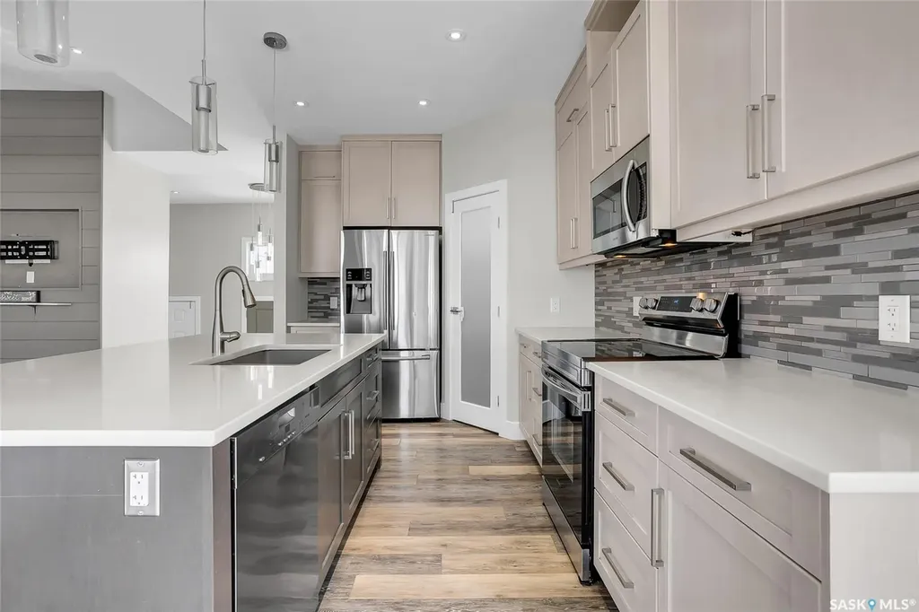 814 Werschner Court Saskatoon SK S7V 0G7