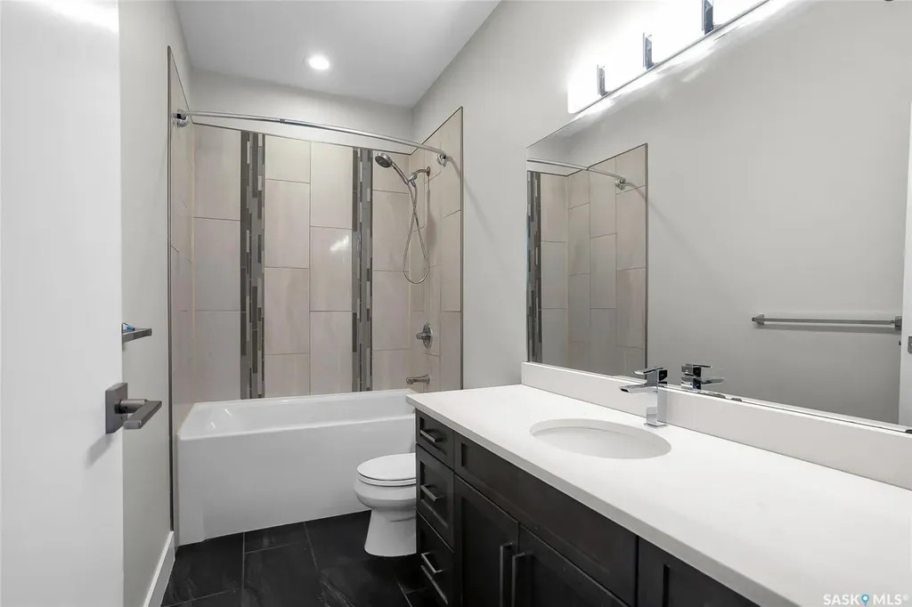814 Werschner Court Saskatoon SK S7V 0G7
