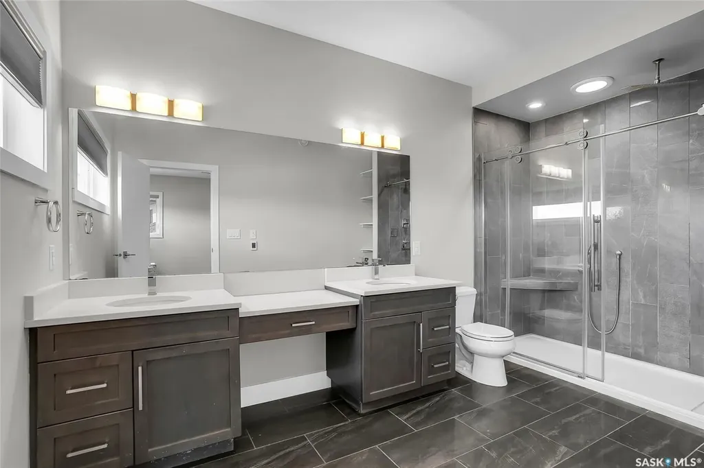 814 Werschner Court Saskatoon SK S7V 0G7