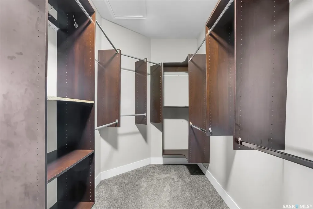 814 Werschner Court Saskatoon SK S7V 0G7